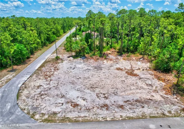 3rd image of 2123 Jefferson Ave, Alva, FL 33920 | MLS# 225050628