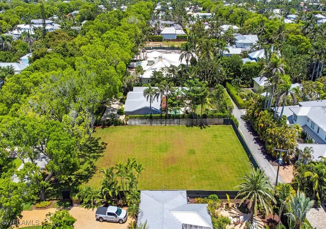 Photo 3 of Land for sale at 140 2nd Avenue N, Naples, FL 34102 | MLS# 225052605 | Listing updated on 2026-06-26