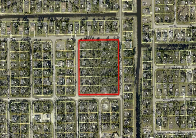 2nd image of 827 Ontario Ave S, Lehigh Acres, FL 33974 | MLS# 225051723
