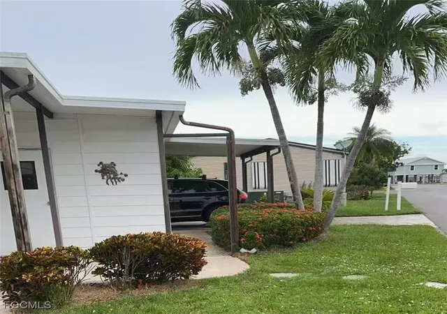 2nd image of 4920 Pinfish Ln, Saint James City, FL 33956 | MLS# 225048514