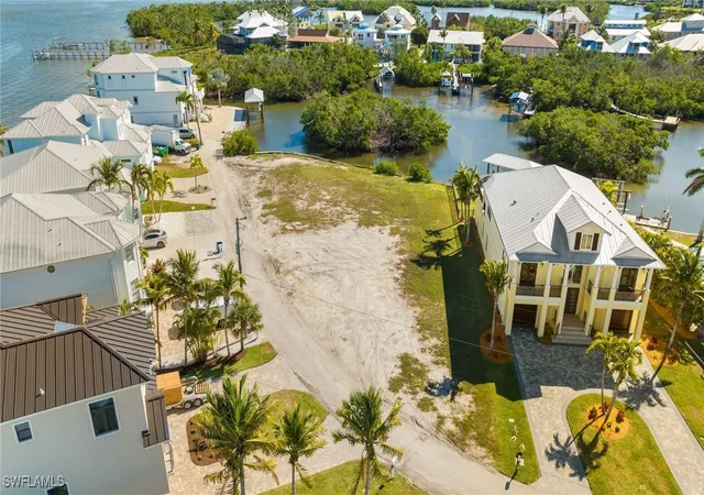 3rd image of 390 Seminole Way, Fort Myers Beach, FL 33931 | MLS# 225057501