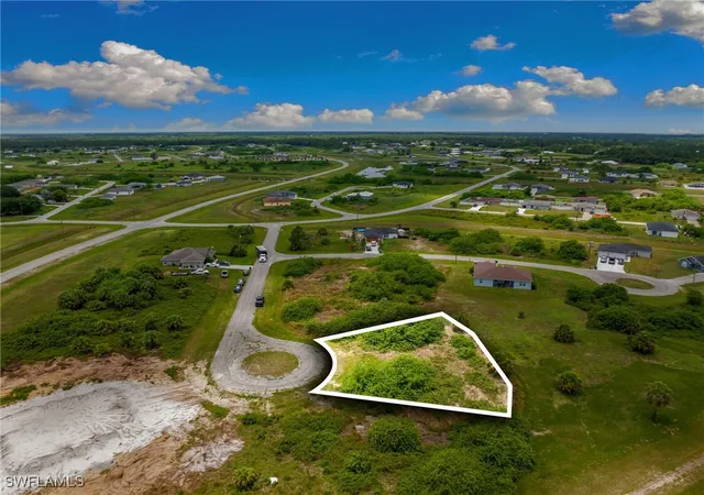 1st image of 7013 Alpine Ct, La Belle, FL 33935 | MLS# 225057707