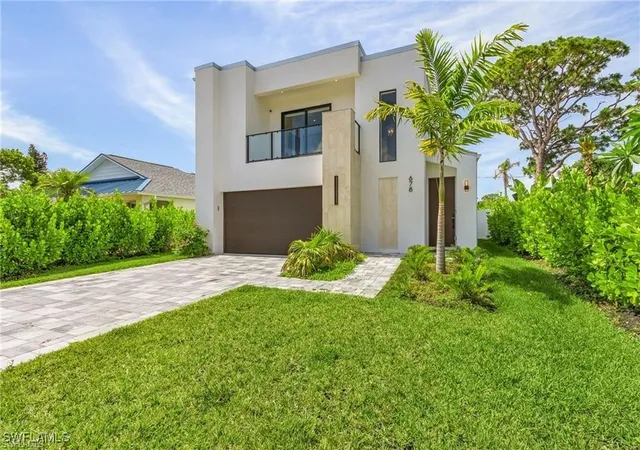 Photo 1 of Single family home for sale at 678 95th Avenue N, Naples, FL 34108 | MLS# 225058680 | Listing updated on 2026-08-31