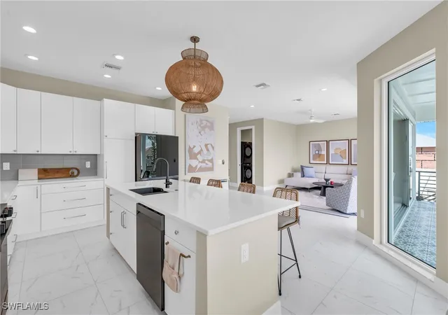 5th image of 180 Flamingo St, Fort Myers Beach, FL 33931 | MLS# 225059002
