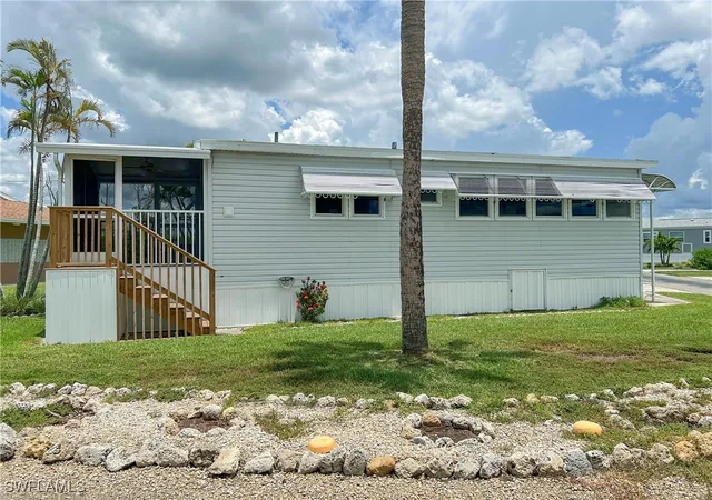 Photo 3 of Manufactured home for sale at 19681 Summerlin Rd #444, Fort Myers, FL 33908 | MLS# 225059046 | Listing updated on 2026-06-02