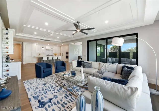 Photo 2 of Sale Pending at 1130 3Rd Ave S #207, Naples, FL 34102 | MLS# 225059943 | Listing updated on 2025-11-14