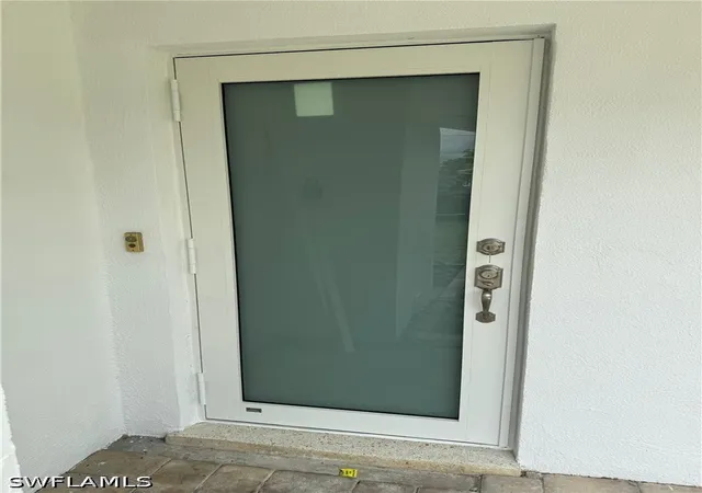 Photo 4 of Single family home for sale at 2231 Isle Of Pines Ave, Fort Myers, FL 33905 | MLS# 225059982 | Listing updated on 2026-04-10