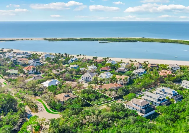 3rd image of 950 Sea Oats Ct, Marco Island, FL 34145 | MLS# 225060208