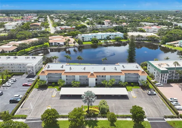 2nd image of 3100 Binnacle Dr, Naples, FL 34103