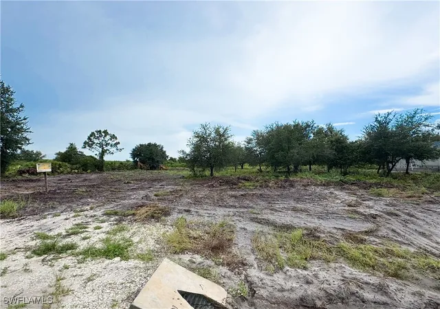 2nd image of 7501 23rd Ter, Labelle, FL 33935 | MLS# 225061987