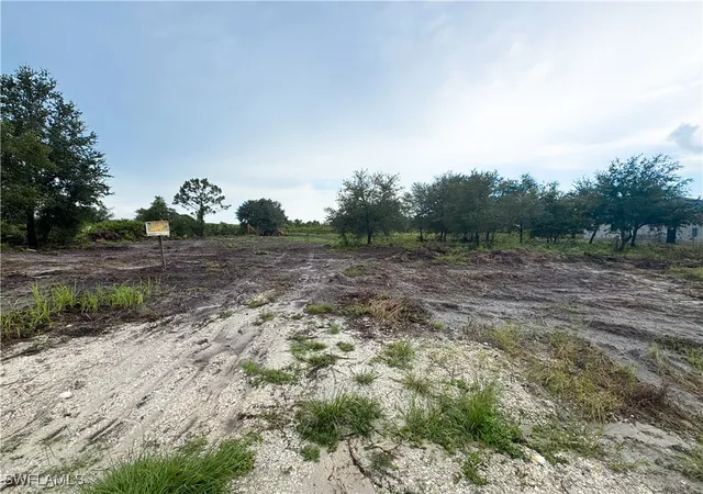 5th image of 7501 23rd Ter, Labelle, FL 33935 | MLS# 225061987