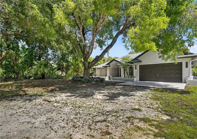 Photo 2 of Single family home for sale at 6035 Painted Leaf Ln, Naples, FL 34116 | MLS# 225063054 | Listing updated on 2026-06-15