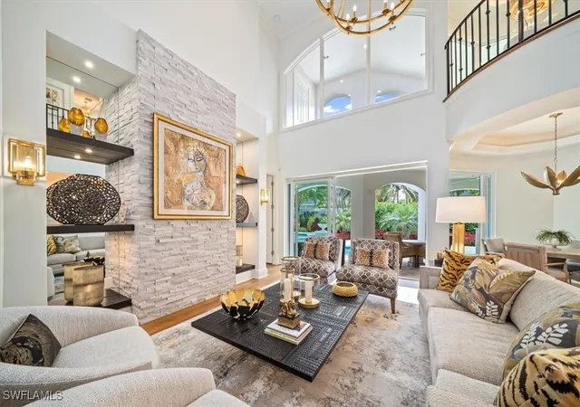 Photo 3 of Sale Pending at 33 3rd Street S, Naples, FL 34102 | MLS# 225063404 | Listing updated on 2025-11-16