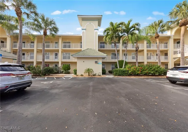 Condominium at 15495 Cedarwood Ln #9-103, Naples, FL 34110 | MLS# 225063575 |  | Sold on 2025-10-10