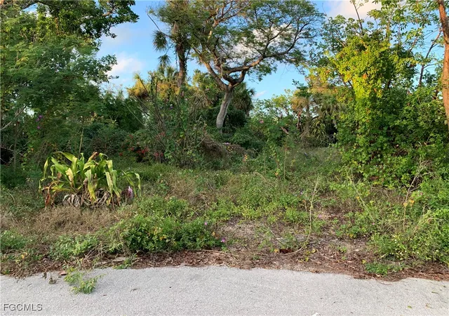 2nd image of 2090 Wild Lime Dr, Sanibel, FL 33957 | MLS# 2025000128