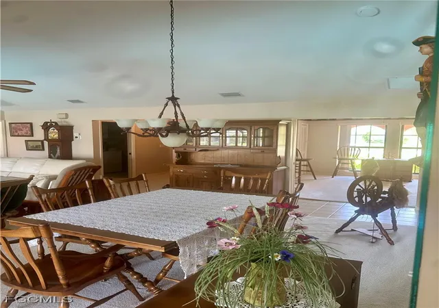 5th image of 4101 Sw 28Th Pl, Cape Coral, FL 33914 | MLS# 2025000219