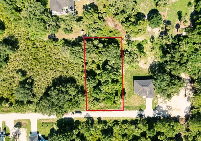 Photo 1 of Land for sale at 404 Thompson Ave, Lehigh Acres, FL 33972 | MLS# 2025000550 | Listing updated on 2026-08-04