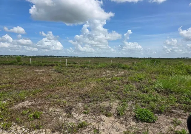 2nd image of 6676 5th Rd, Labelle, FL 33935 | MLS# 2025000605