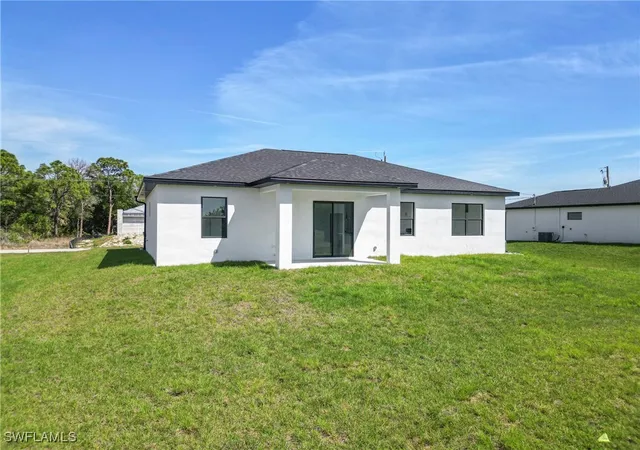 2nd image of 2814 44th St W, Lehigh Acres, FL 33971 | MLS# 225064171