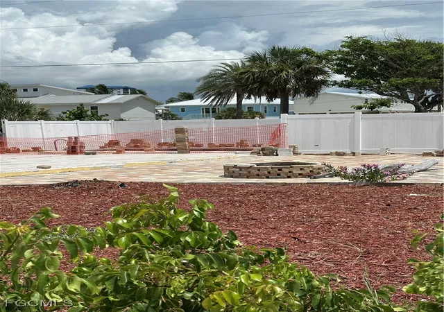 4th image of 106 Hibiscus Dr, Fort Myers Beach, FL 33931 | MLS# 2025002873