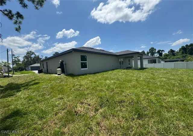 33rd image of 1027 Alfreda Ave, Lehigh Acres, FL 33971 | MLS# 225064637