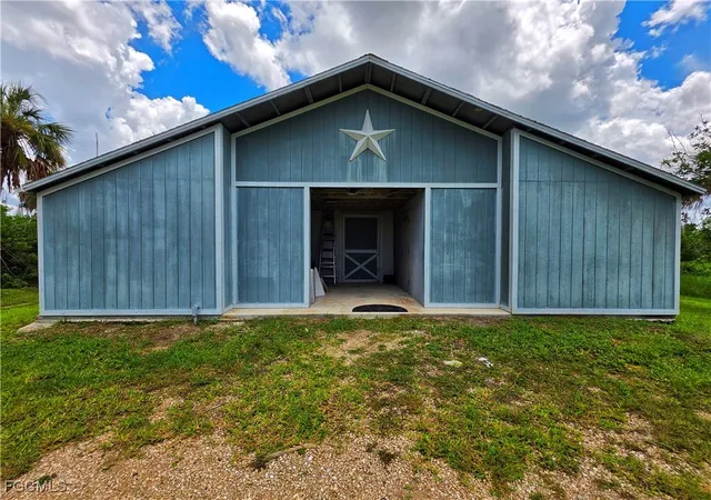 Photo 3 of Single family home for sale at 18387 Pioneer Rd, Fort Myers, FL 33908 | MLS# 2025003092 | Listing updated on 2026-07-17