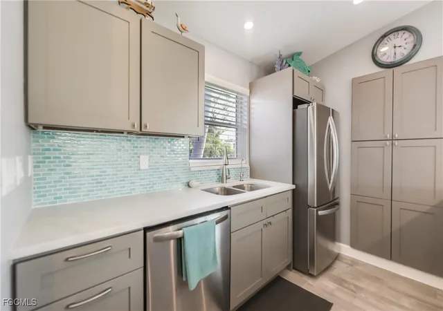 4th image of 1657 Atlanta Plaza Dr, Sanibel, FL 33957 | MLS# 2025003218