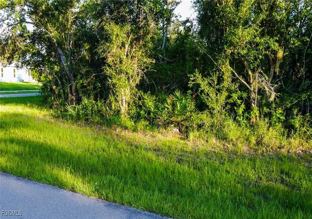 Photo 4 of Land for sale at 1097 Orlando Blvd, Port Charlotte, FL 33952 | MLS# 2025003285 | Listing updated on 2026-07-06