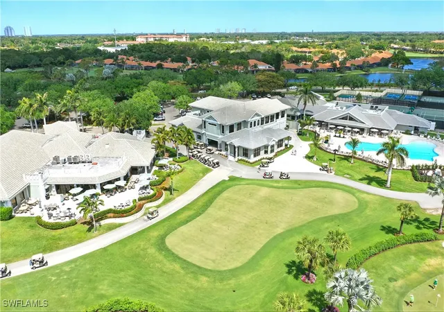 Listing Photo 2 - Condo for sale in building located at 9450 Highland Woods Blvd, Bonita Springs, FL 34135 - Unit #6203