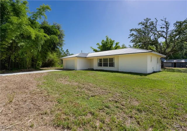 4th image of 15570 Rasmussen Rd, Punta Gorda, FL 33982 | MLS# 2025003784