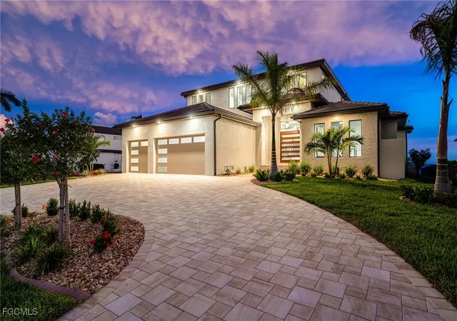 1st image of 1024 Dolphin Dr, Cape Coral, FL 33904 | MLS# 2025001171