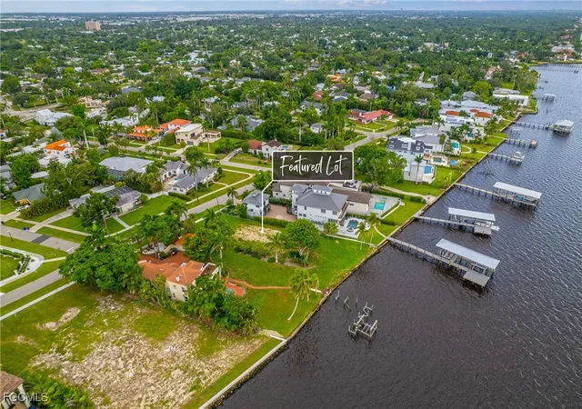 5th image of 2904 Valencia Way, Fort Myers, FL 33901 | MLS# 2025004009