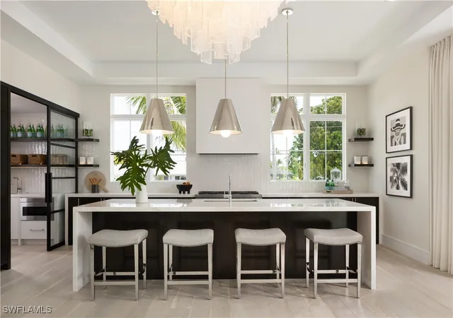 Photo 4 of Single family home for sale at 1645 Bonita Ct, Naples, FL 34102 | MLS# 225065624 | Listing updated on 2026-09-01