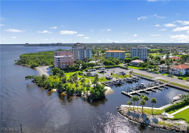 5th image of 14819 Laguna Dr #703, Fort Myers, FL 33908 | MLS# 2025004757