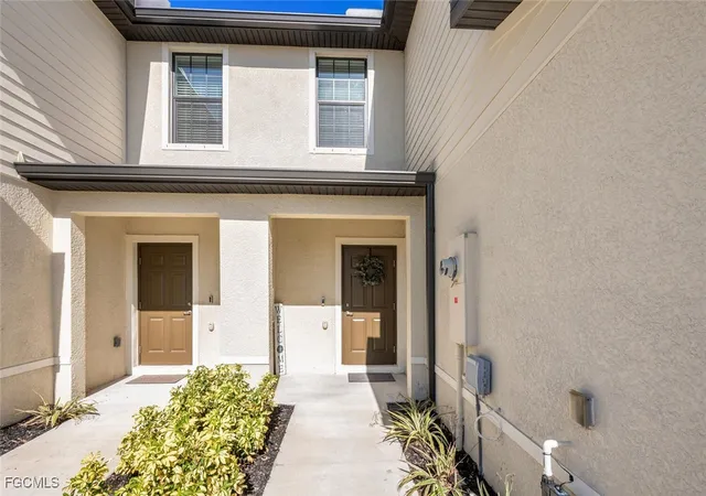 2nd image of 14195 Oviedo Pl, Fort Myers, FL 33905 | MLS# 2025004821