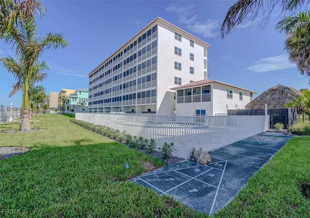 Homes for sale in Fort Myers Beach, FL | 5000 Estero Boulevard, Fort Myers Beach, FL 33931 | Houzeo