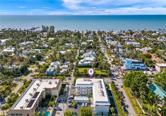 2nd image of 1021 3rd St S #110, Naples, FL 34102 | MLS# 225066296