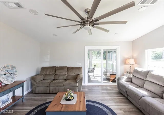 5th image of 19867 Eagle Trace Ct, North Fort Myers, FL 33903 | MLS# 2025005234