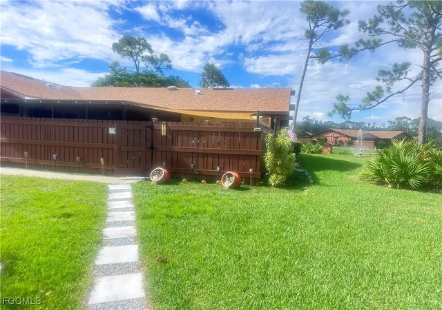 25th image of 5597 Foxlake Dr, North Fort Myers, FL 33917 | MLS# 2025005565