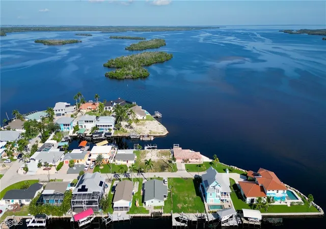 12th image of 2864 Triggerfish St, Matlacha, FL 33993 | MLS# 2025005892