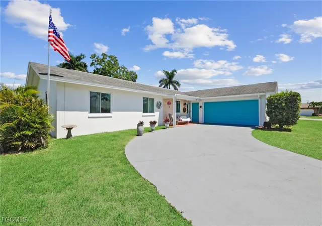 3rd image of 4517 Vinsetta Ave, North Fort Myers, FL 33903 | MLS# 2025006173