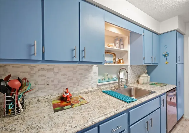 4th image of 4517 Vinsetta Ave, North Fort Myers, FL 33903 | MLS# 2025006173