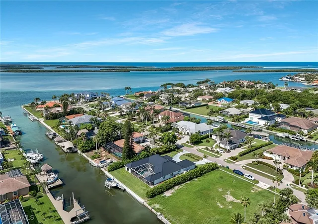 4th image of 921 Scott Dr, Marco Island, FL 34145 | MLS# 225067283