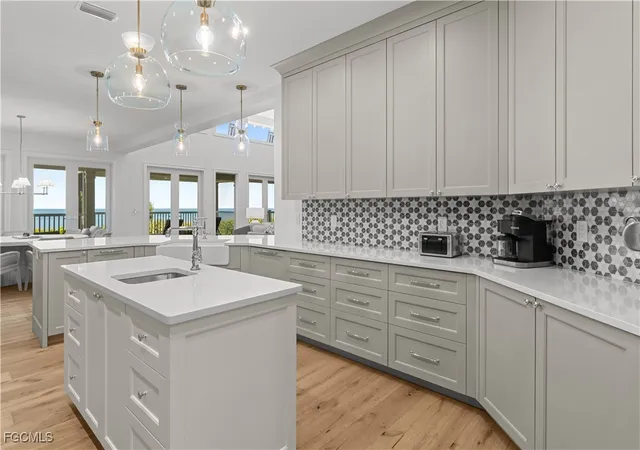 4th image of 17030 Captiva Dr, Captiva, FL 33924 | MLS# 2025006303