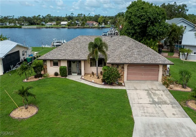 2nd image of 18537 Klingler Cir, Port Charlotte, FL 33948 | MLS# 2025006949