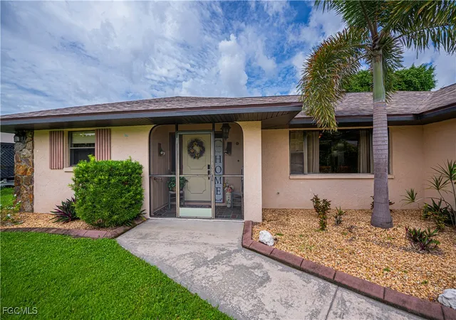 3rd image of 18537 Klingler Cir, Port Charlotte, FL 33948 | MLS# 2025006949