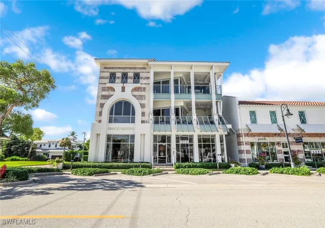 1st image of 382 12Th Ave S #4, Naples, FL 34102 | MLS# 225068185