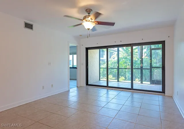 5th image of 4955 Pepper Cir #B102, Naples, FL 34113 | MLS# 225068150