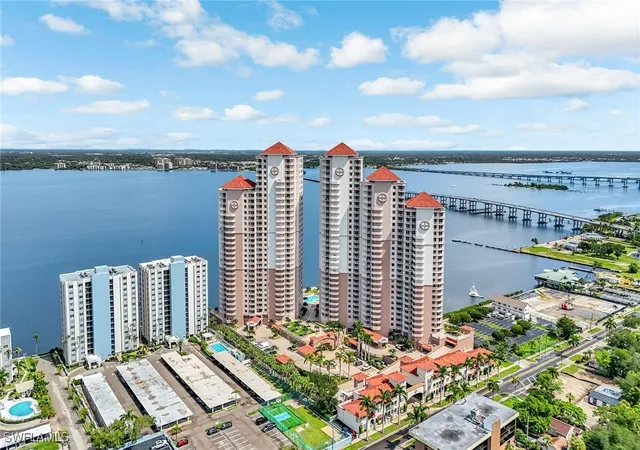 1st image of 2090 W First St #E2105, Fort Myers, FL 33901 | MLS# 225068306