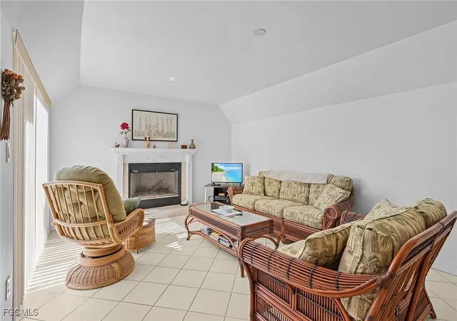 5th image of 11822 Quail Run Dr, Fort Myers, FL 33908 | MLS# 2025007943